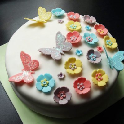 Flowers Butterfly White Theme Cake in Lahore