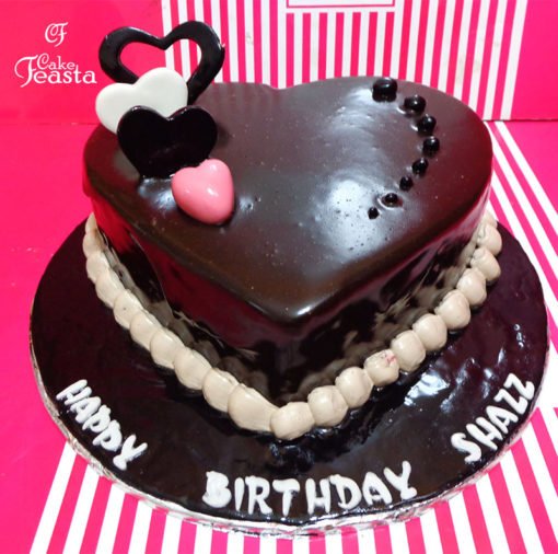 Chocolate Hearts Birthday Cake in Lahore