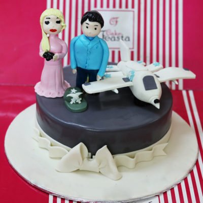 Pilot Wedding Cake in Lahore