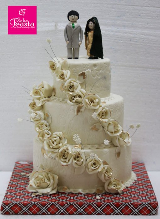 White Golden Flowers Wedding Cake