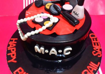 10 Amazing Makeup Cake Ideas