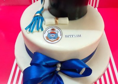 Top Graduation Cakes in Lahore