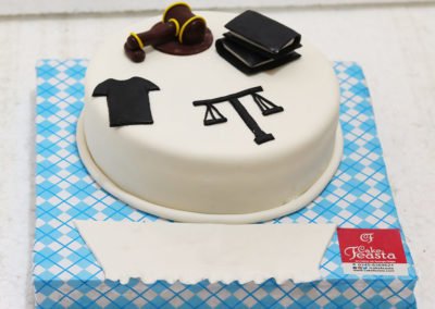 Top Graduation Cakes in Lahore