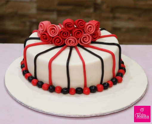 Small Roses Birthday Cake