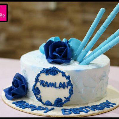 Blur Rose Theme Cake