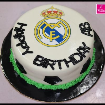 Football Lovers Birthday Cake