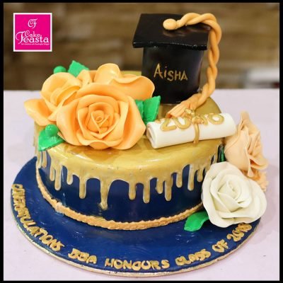 Girls Graduation Theme Cake